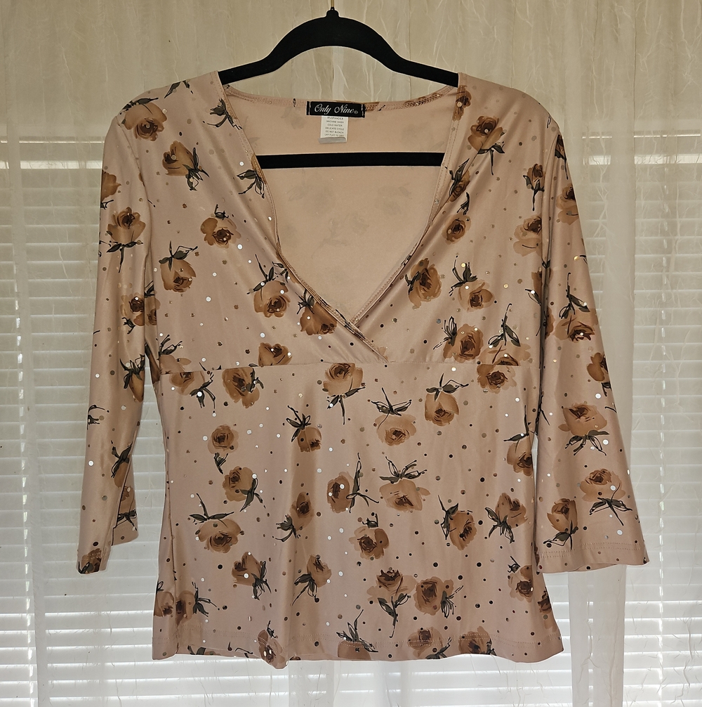 Only Nine Floral V-Neck Blouse in Blush
